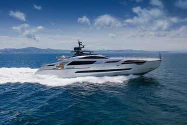 142' Pershing 2019 Yacht For Sale